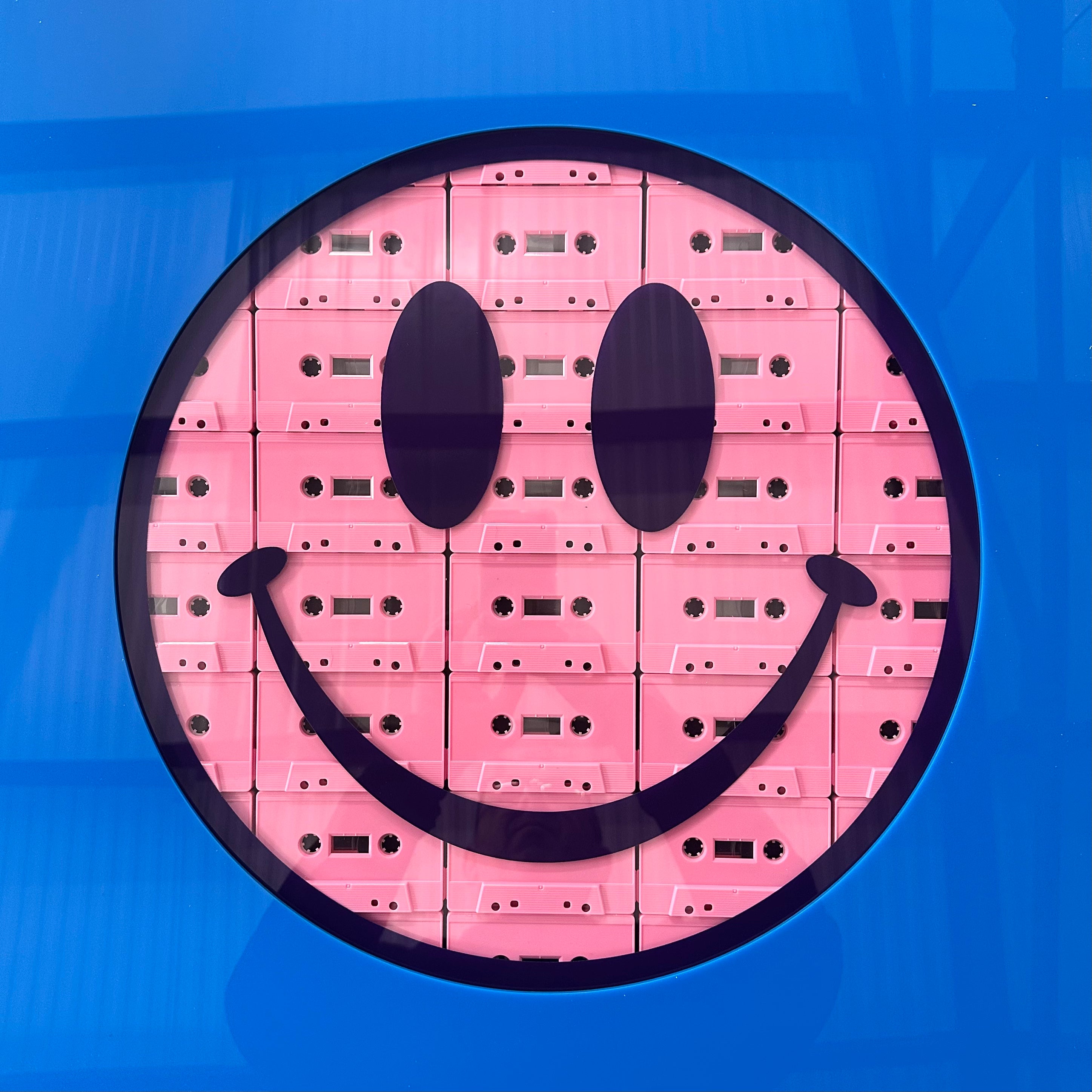 Cassette face blue and pink