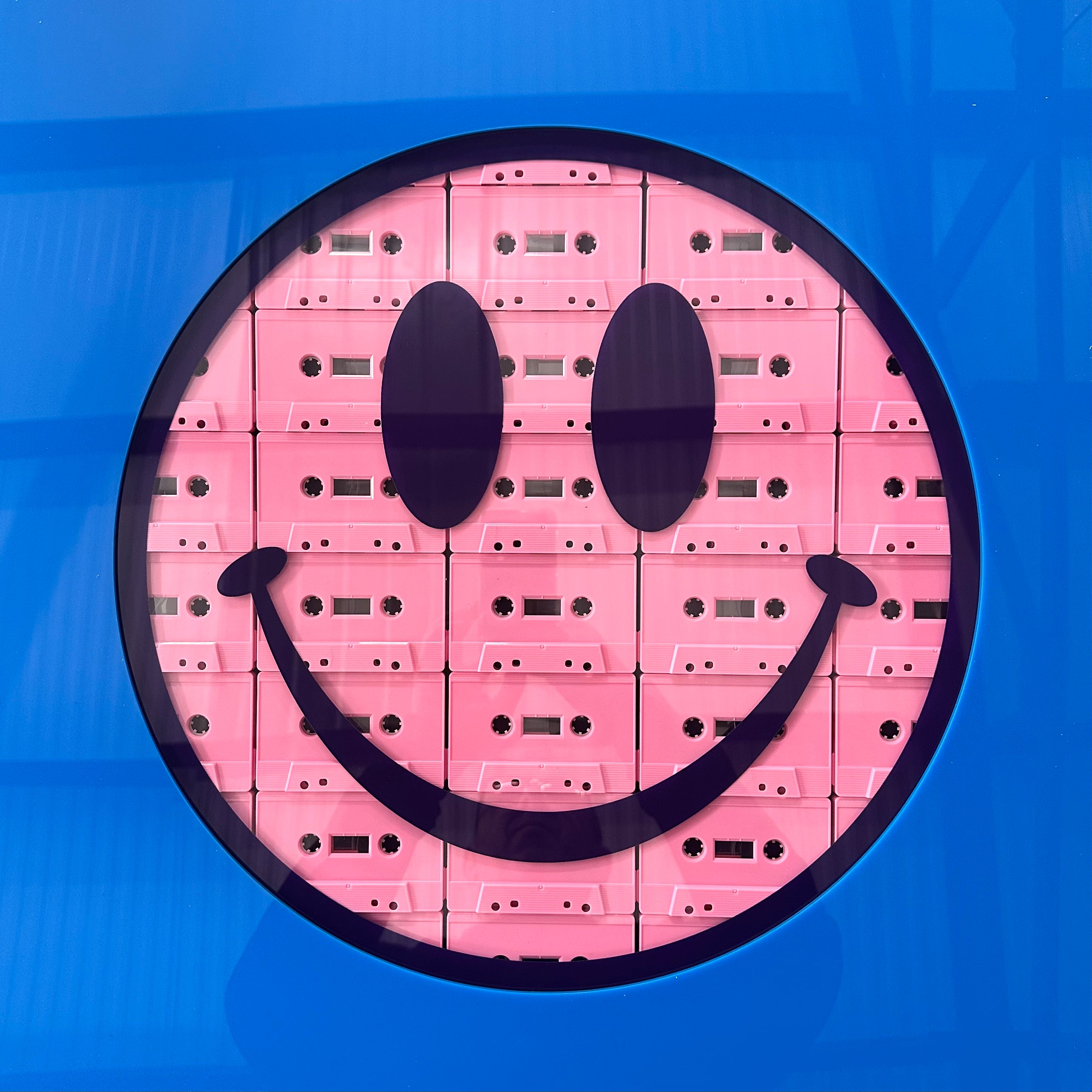 Cassette face blue and pink